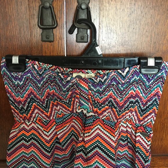 Top - Picture 2 of 4